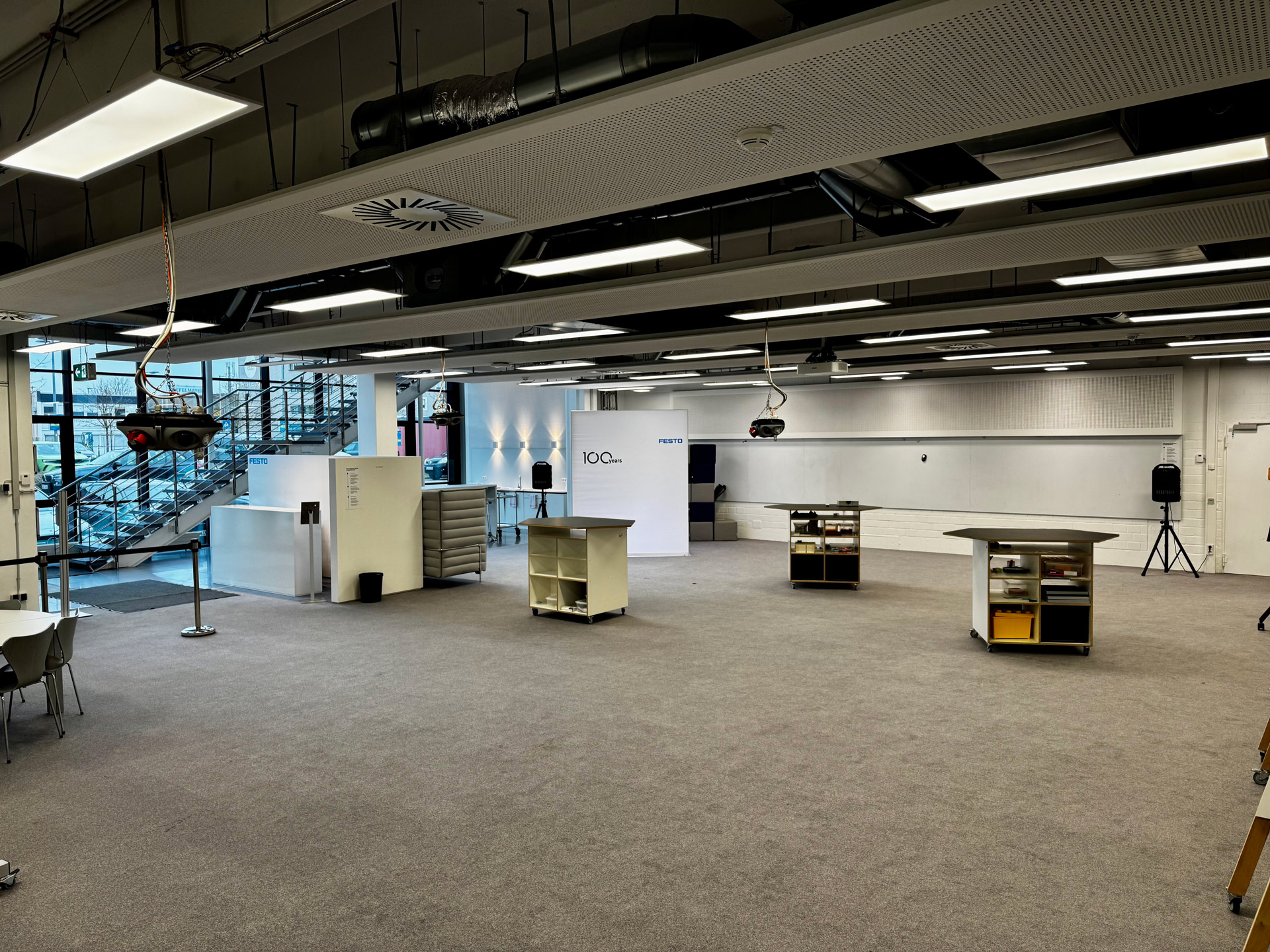 CoWorking bei FESTO Plenumbereich