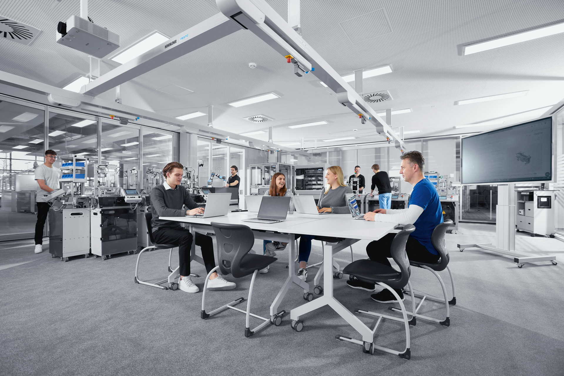 CoWorking bei FESTO Plenumbereich